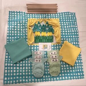 Lovevery Colorful Puppet Theater Set